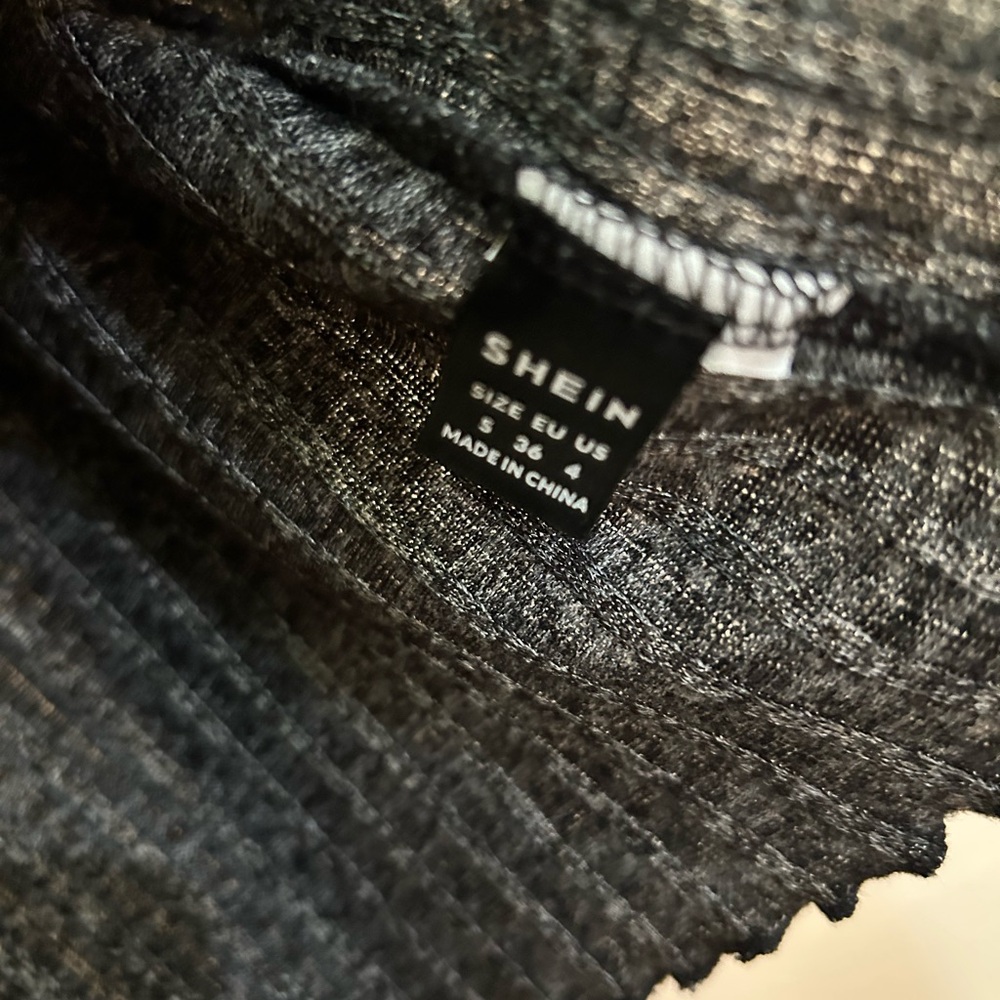 Ribbed Long Sleeve Crop Tops - charcoal grey  and mauve Pink - Picture 3 of 7